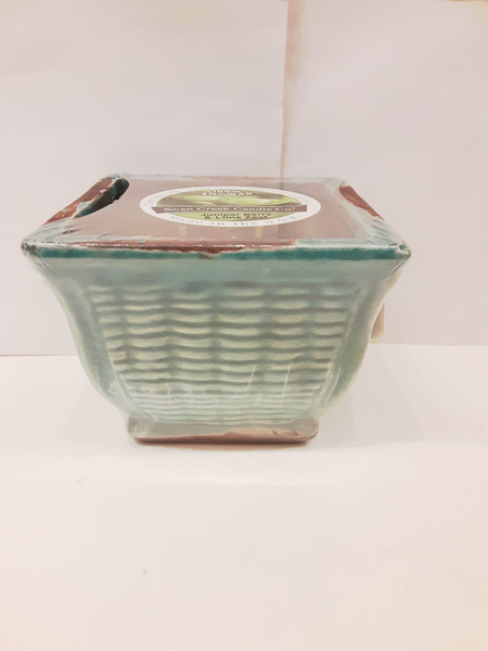 Farmhouse Square: Juniper Berry & Lime Zest